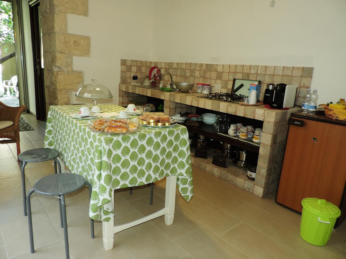 B&B Danonna Ittiri Exterior photo